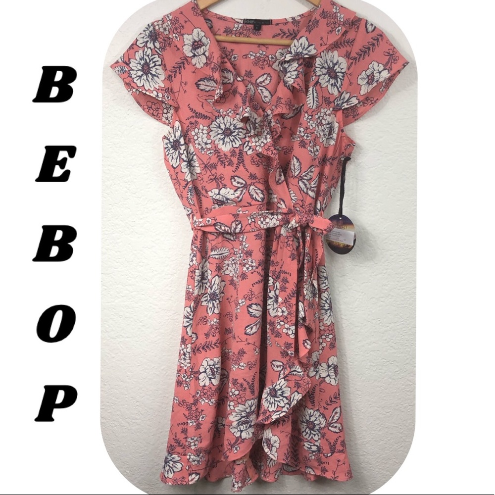 Bebop Flutter Floral Vneck Wrap Dress Crepe Small